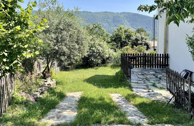 Évasion Naturelle aux Cévennes : Maison Avec Jardin, à Deux pas du Parc National