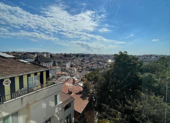Üsküdar'da metro ve marmaraya yakın daire