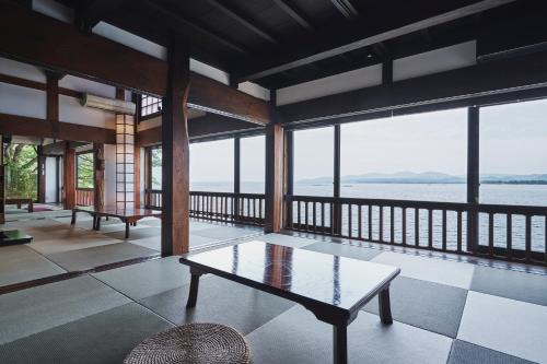 奥琵琶湖 四季亭