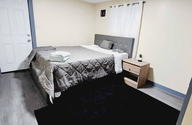 #05 Basement Room + Private Bathroom in Angora