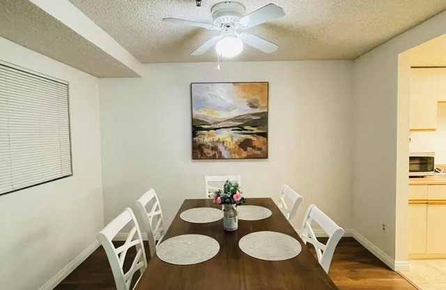 05 Spacious 2-bedroom, 2-bath Condo with WiFi, A/C and All Inclusive, Pasadena