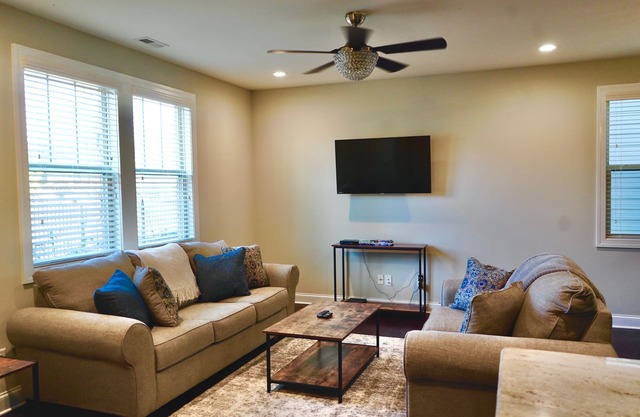 1.5 Miles from RDU - 3 Bed/2.5 Bath - New House!