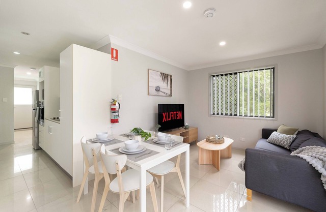 1 Bdr Apt! Next to Park! Clean and Peaceful! 273B1