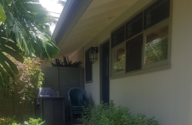 1 Bed apartment AC TempurPedic California King