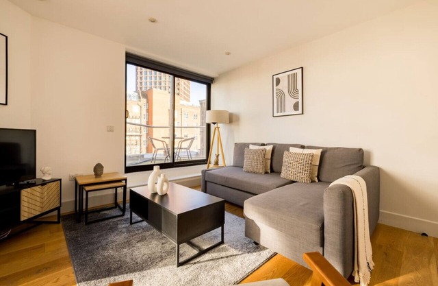1 Bed Apartment with Balcony in Dingley