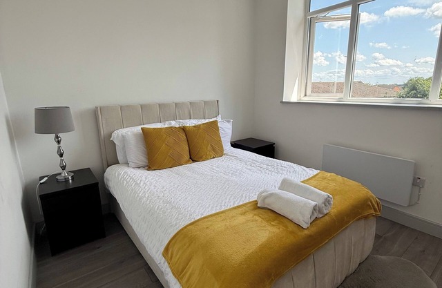 1 Bed Flat - Sleeps 2 - Pets - Parking - Wifi