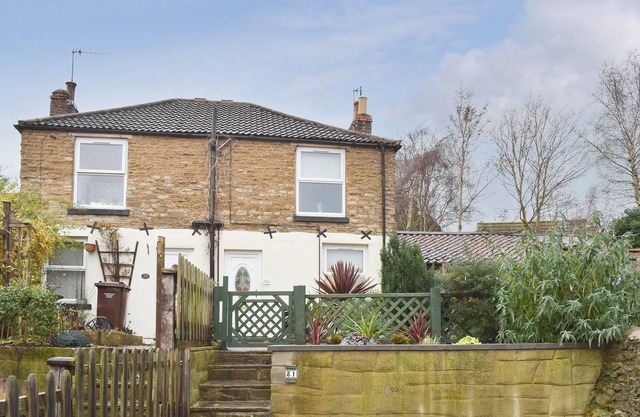 1 bedroom accommodation in East Ayton, near Scarborough