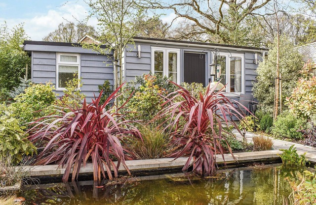 1 bedroom accommodation in Broadstone