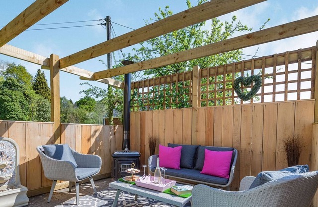 1 bedroom accommodation in Longhope