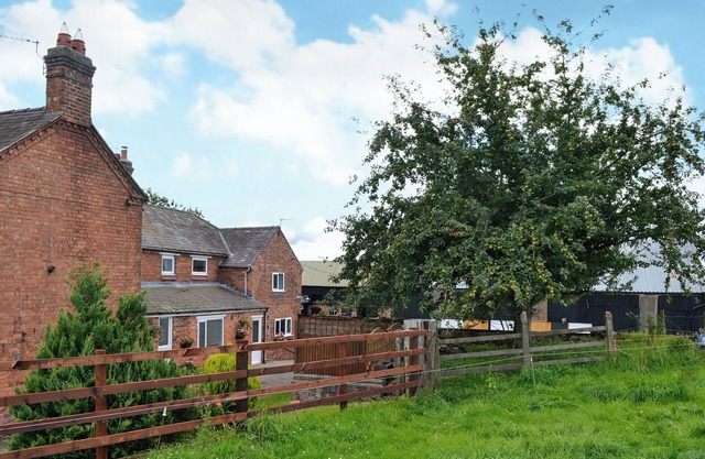 1 bedroom accommodation in Willington, near Whitchurch