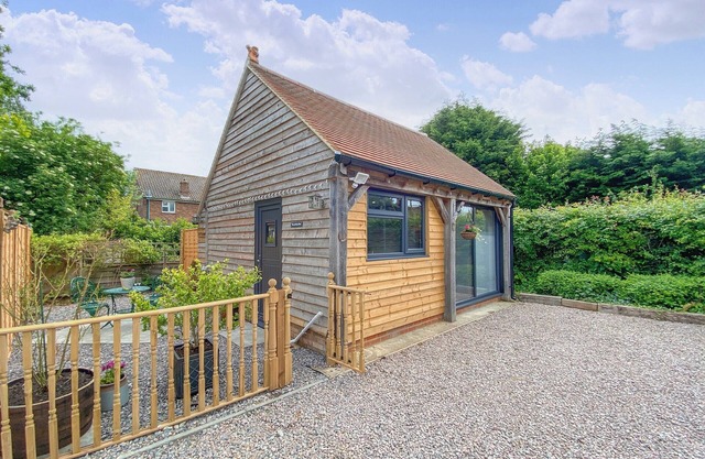 1 bedroom accommodation in Mersham, near Ashford