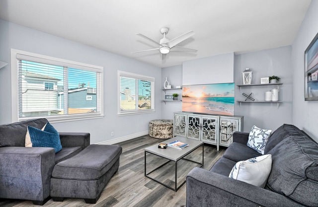 1 Bedroom Apartment in the back of our Oceanfront Home