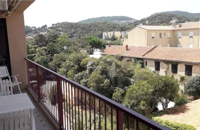1 Bedroom Apartment In Hyères