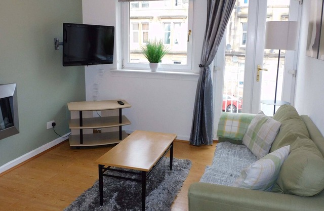 1 Bedroom Apt in Glasgow's Southside, close to bars and restaurants