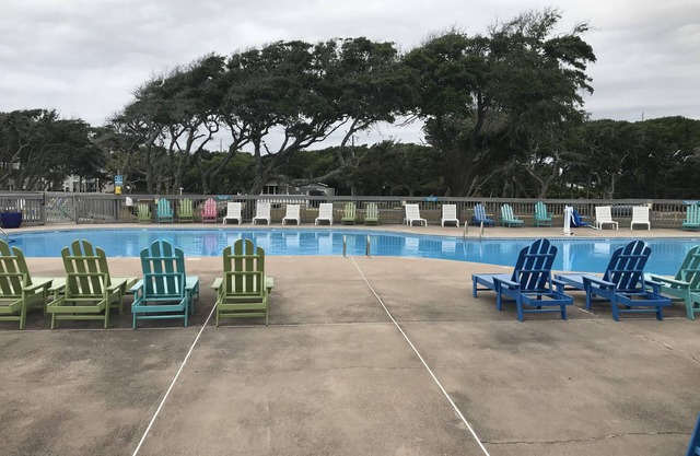 1 bedroom condo at Beach Resort