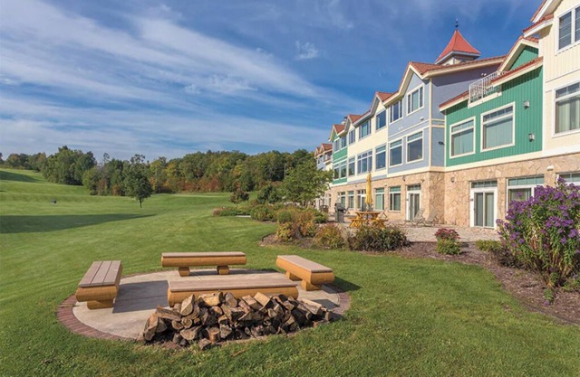 1 Bedroom Condo w/Kitchen at Little Sweden Resort, Door County!