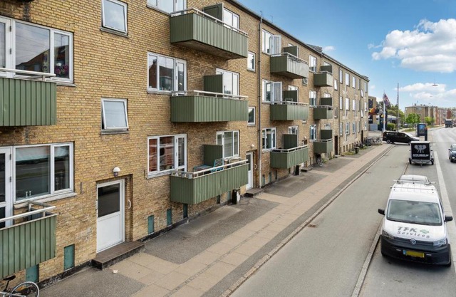 1 Bedroom Cozy Apartment In Valby