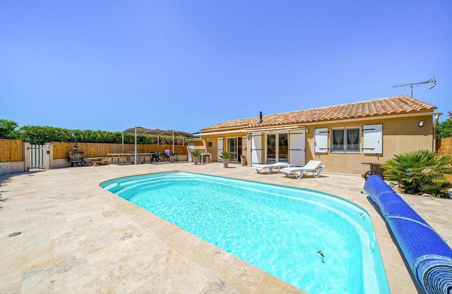 1 bedroom gorgeous home in Auriol