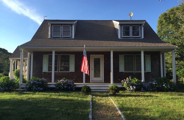 1 Bedroom, Sleeps 4; perfect small family vacation home