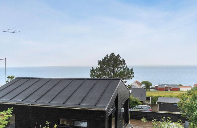 1 bedroom stunning home in Esbjerg V