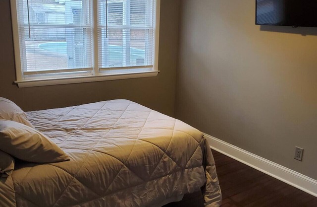 1 BR/SB 1 mile from Ft. Liberty, NC #1