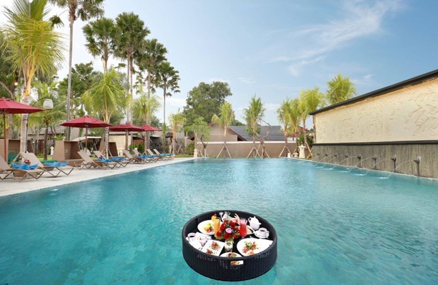 1 BR Suite Villa with a private pool, FREE return airport transfers