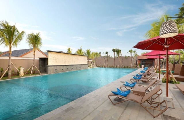 1 BR Suite Villa with a private pool, FREE return airport transfers