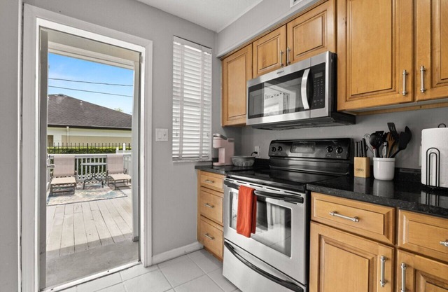 1 BR Tampa Townhouse ONLY 10 Mins to DT!