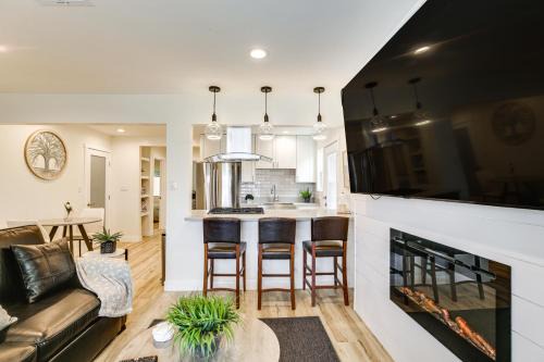 1 Mi to Marina and Bay Modern Gem in Chula Vista
