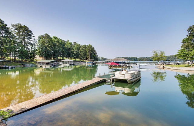 < 1 Mi to Marina: Fair Play Home on Lake Hartwell