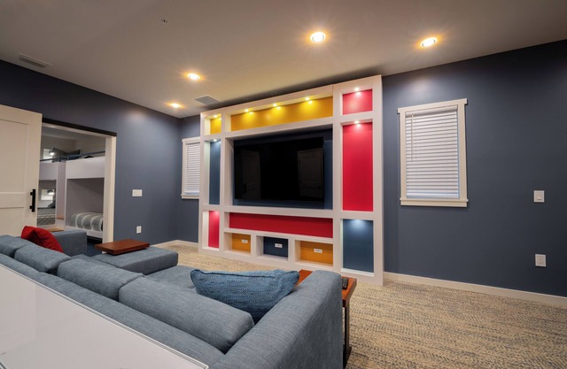 10 Bed, 12 Bath Entire House w/Media Theater in Orlando, FL near Disney!