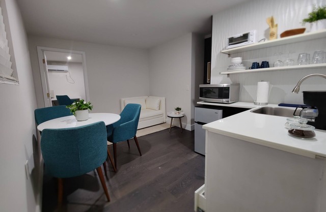 10 Min Brickell & Miami Beach/Parking/Wi-Fi/Grill