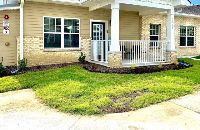 10 minutes to Fort Worth Stockyards! Entire 1bdrm w/ King Bed