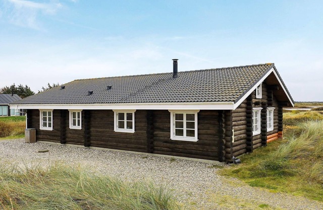 10 person holiday home in Frøstrup-By Traum