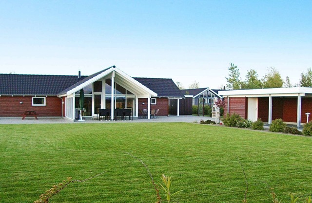 10 person holiday home in Idestrup-By Traum
