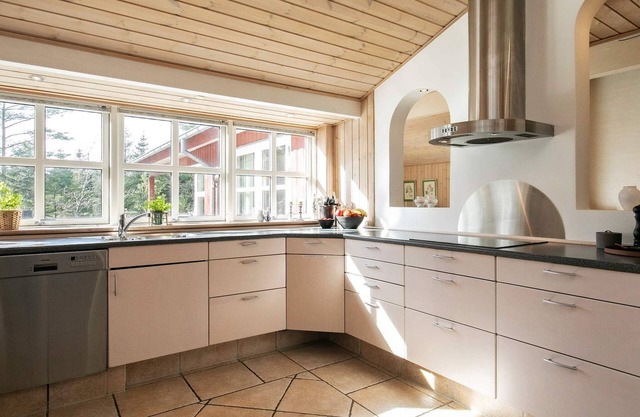 10 person holiday home in Ålbæk