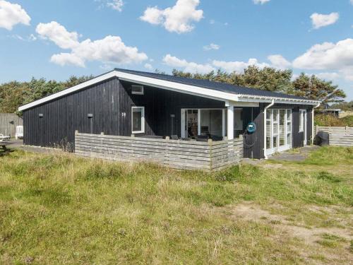 10 person holiday home in Harboøre-By Traum