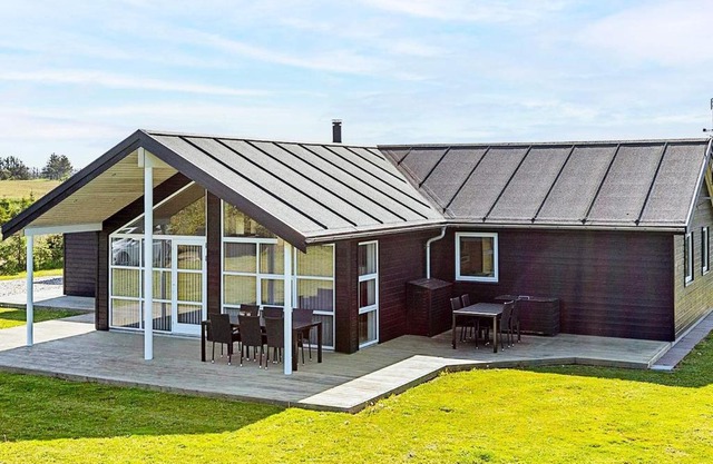 10 person holiday home in Løkken-By Traum