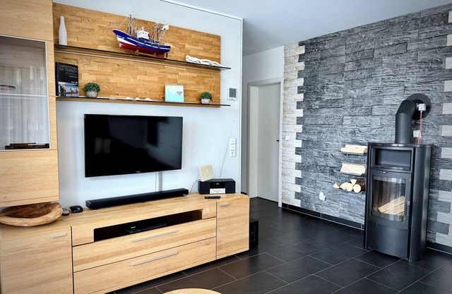 100 m to the beach | sauna & sauna scents | firewood | whirlpool | WLAN | beach chair