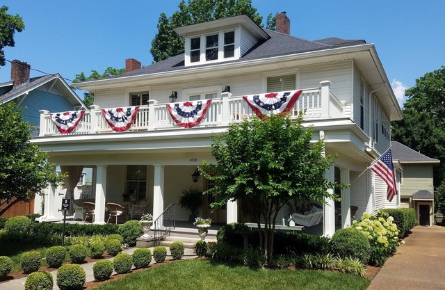 100 year old home five blocks from Historic Downtown Franklin, TN