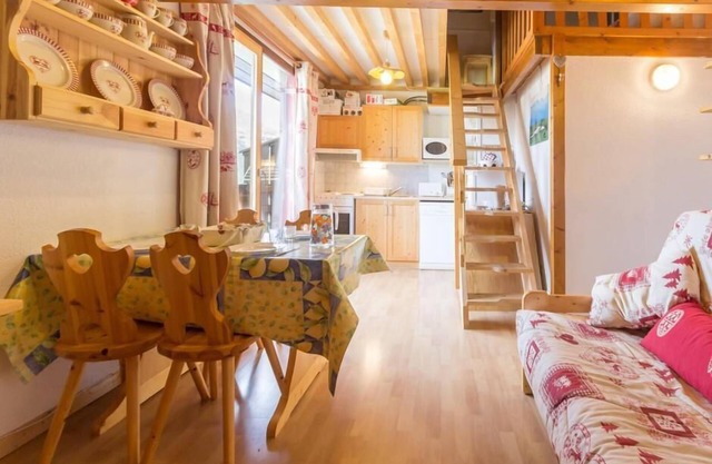 100m from ski slopes, 4th floor, balcony, tv, ski locker, 41m², Montalbert