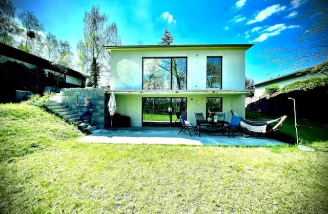 100m2 apartment in a house by the lake + garden near Potsdam