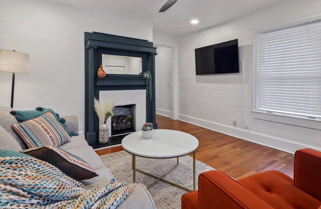102 year old Fully Renovated Cabbagetown Home - Steps to Beltline