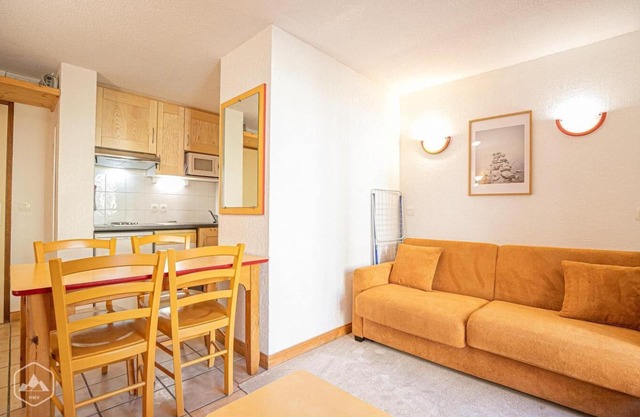 10m from ski slopes, Ground floor, terrace, tv, ski locker, 28m², Aussois