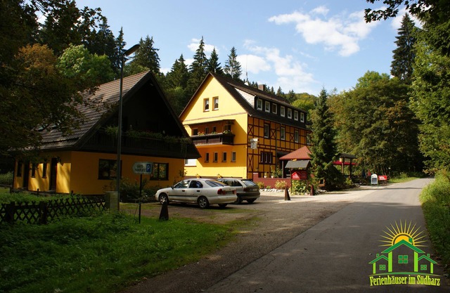 11 bedrooms, 10 bathrooms, living room, large dining room and a kitchen