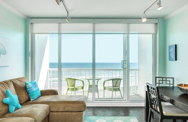 1107 Seashell Dreams Beachfront Escape