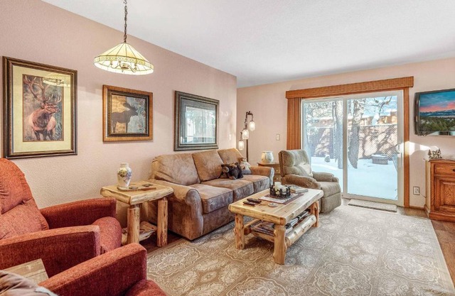115 - Cedar Rose Manor