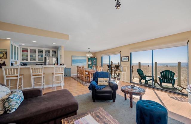 1213O Local's Choice at Silverstrand