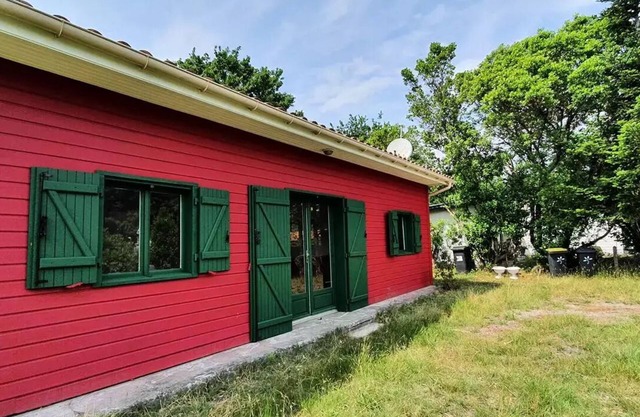 133 - Cosy chalet 600 m from Lac d'Hourtin ideal for 4 people