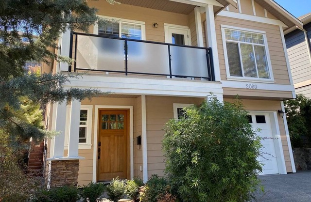 #138 Longspur Dr. Upper Suite - 3 Bedroom House